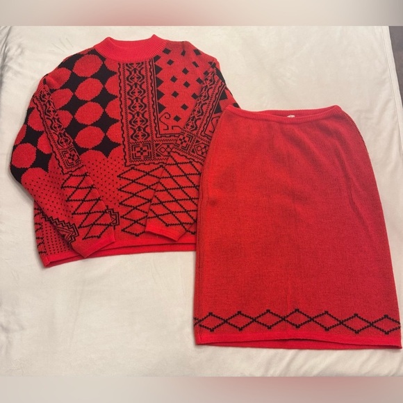 Cristina’s Dresses & Skirts - VINTAGE! Red and Black Wool Blend Patterned Skirt Set, sz M